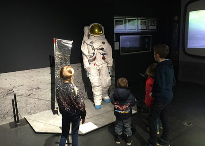 ausgestellter Astronautenanzug