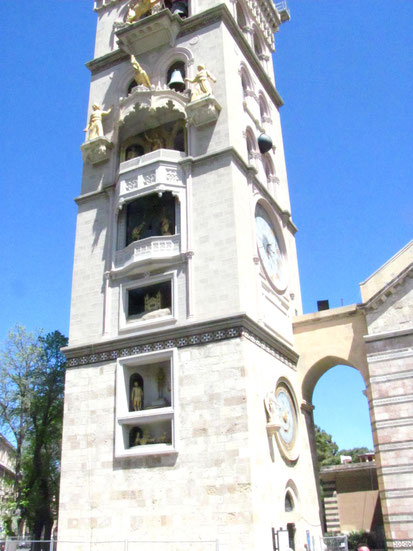 La campanile de la cathédrale