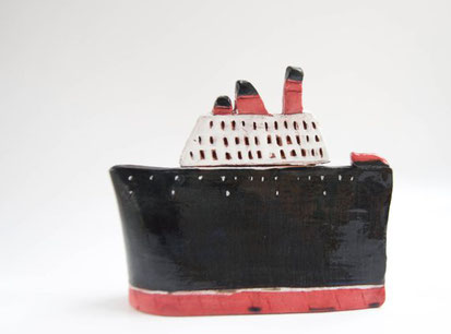 boat, ceramic, black, white, red, natalia amineva