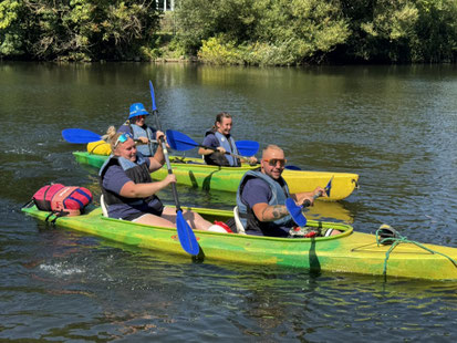 Kajak Tour mit Freunden