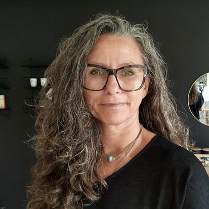 Françoise Hickel, Ganzheitliche Gesundheitsberaterin in Erftstadt bei Köln mobile-left mid-round