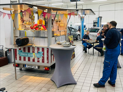Foodtruck Catering für Firmenfeiern und Sommerfeste in Teltow – Andrea & Locke
