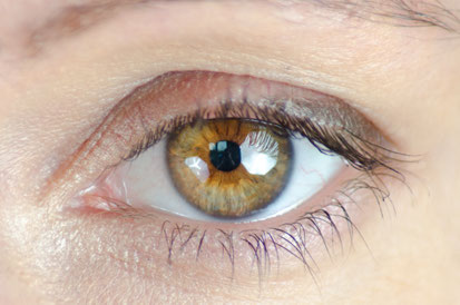 In meinen Augen spiegelt sich der Weg, den ich gegangen bin – und die Vision, mit der ich dich begleiten möchte.