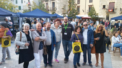 D'esquerra a dreta: Teresa Calabús, Eusebi Ayensa, Jaume Torrent, Ester Marcos Jordà, Miquel-Àngel Codes (director LiberisLiber), Mixa, Ramon Moreno (Edicions Cal·lígraf) i Montse Castaño