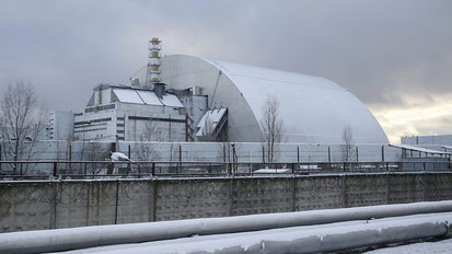 Cúpula de protecció sobre el reactor 4, construïda el 2016