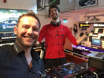 Eigene Radioshow in Europas größtem Musikhaus Thomann