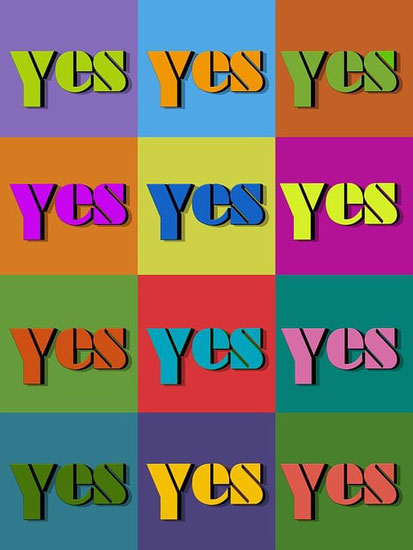Grafik. Es sind 12 Kästchen zu sehen, immer drei nebeneinander, vier untereinander in verschiedenen Farben. In jedem Kästchen steht das Wort "Yes" in einer anderen Farbe.