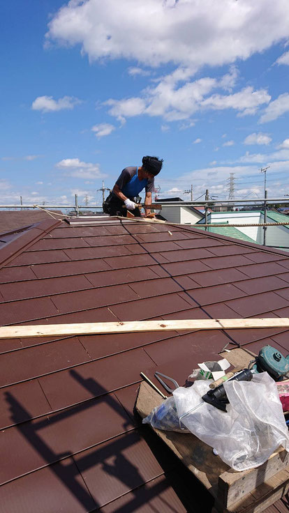 塗装不可能な屋根をガルバリウム鋼板で　その2