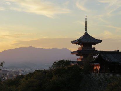 夕空とお寺