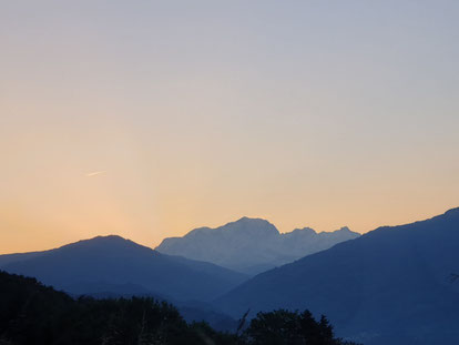 mont-blanc vue de chez crossconcept au petit matin