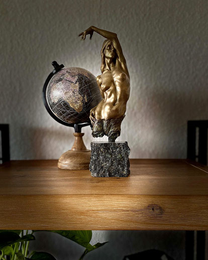 "Crooked Branch", bronze sculpture by Alexandra Slava