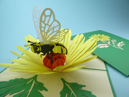 carte pop-up abeille sur une fleur jaune pour anniversaire enfant, amitié, remerciement, vacances