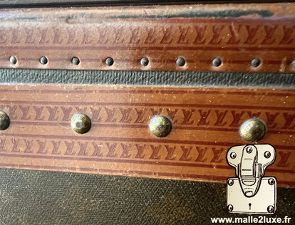 Lozine printed 1930 Louis Vuitton old suitcase trunk