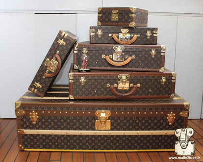 LOUIS VUITTON Monogram Malle Courrier Lozine Trunk 110 745310