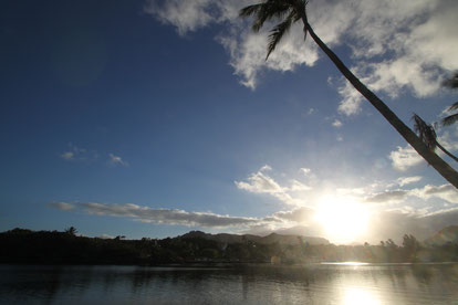On Kauai, John Ford used Smith's Boat Landing at the Wailua River in Kapaa for John Wayne's speedboat scenes in "Donovan's Reef". 