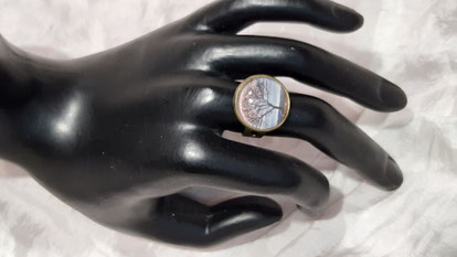 L'atelier créatif de Juliette BILLOM 63160 - bijoux et accessoires fantaisie bague personnalisable cabochon en verre