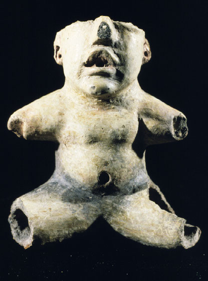 A hollow baby figurine found during the 1992 Etlatongo project. It is currently on display at the Museo de las Culturas de Oaxaca in Oaxaca City.