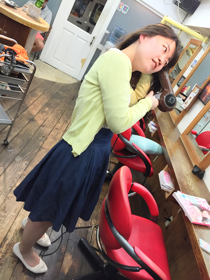 横浜の無責任美容師☆奥条勇気☆ 大学生の春!髪型かえて気分はすっかり大人の女性(^^♪