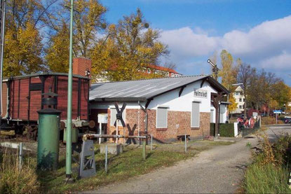 Ehemaliges Sozialgebäude der Deutschen Bahn, heute das Vereinsheim der Helmstedter Eisenbahnfreunde e. V.