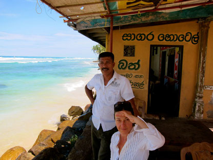 Mit Janaka unserem Fahrer