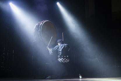 激安ブランド 北海道を拠点に和太鼓をサポートいたします【Waraku Art Music 2人掛け・3人掛けソファ
