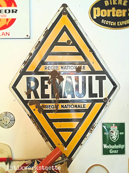 Renault sign