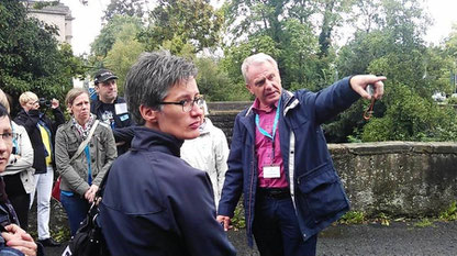 Hans-Ulrich Halwe auch heute mit Gästen auf Elvis Spuren in Bad Nauheim, Sammlung Online-Museum Bad Nauheim