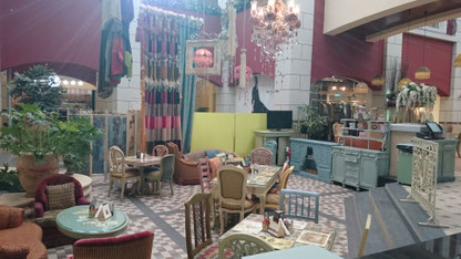 Dubai Jumeirah, Village Mall, Shakespear & Co.