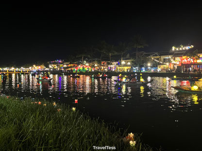 Rivier Hoi An in de avond