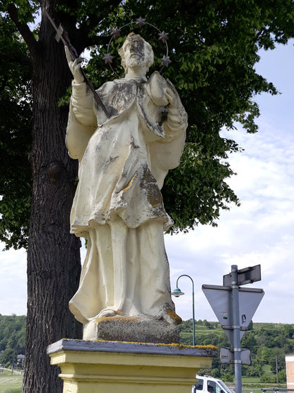 Hl. Johannes Nepomuk in Stollhofen, vor Beginn der Restaurierungsarbeiten.