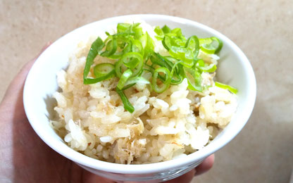 わたりがにの缶詰で作った炊き込みご飯