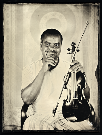 ©Raphaël Laurand - "Le violoniste" : Ambrotype 18x24cm