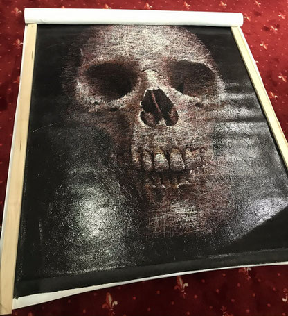 Das Auftragsgemälde ist in der Galerie angekommen
