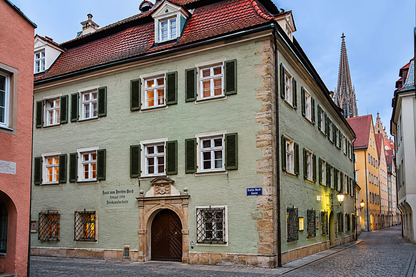 Denkmalschutz Gebäudeversicherung Regensburg für denkmalgeschützte Häuser, Altbauten und historische Immobilien.