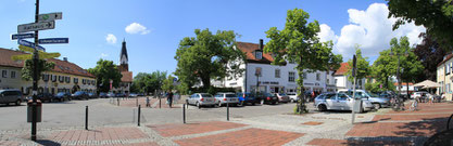 Pullach, Kirchplatz