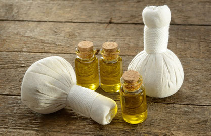 Facial Herbal Compress Massage