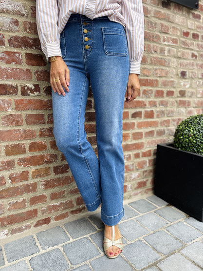 VETEMENT FEMME JEAN COUPE FLARE CHARLIOR