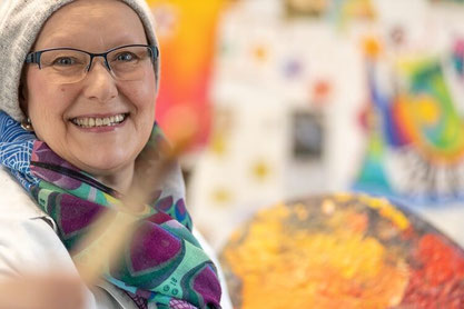 Künstlerin Andrea Christiane Spring gibt kreative Malkurse in Worpswede