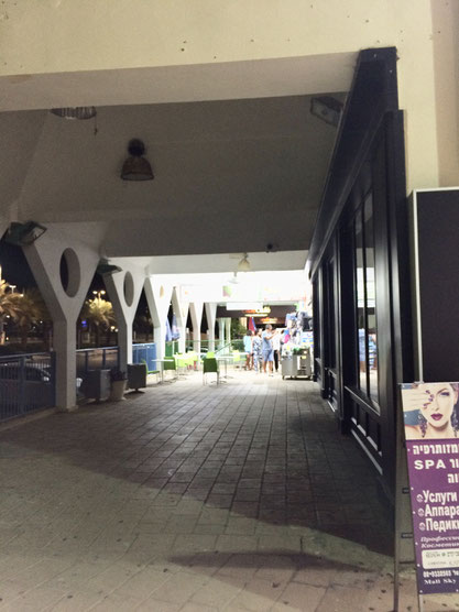Blick in die Einkaufsstraße