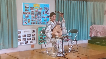 琵琶　筑前琵琶　琵琶奏者　尾方蝶嘉　福岡　東区　舞松原　着物　四弦琵琶　biwa
