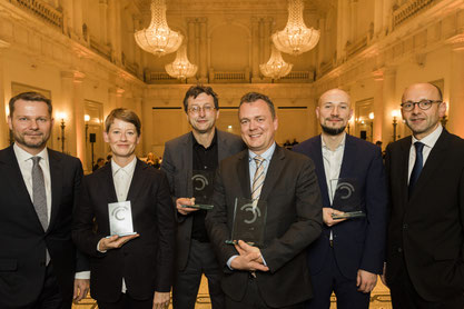 Dirk Andres, Catherine Hoffmann, Martin-Werner Buchenau, Lars Petersen, Anis Micijevic, Lucas Flöther. Prize winners Journalism Award with laudators  © 2018 Sven Döring