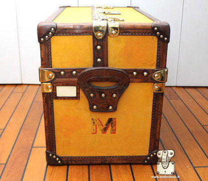 malle jaune d'origine Louis Vuitton expert