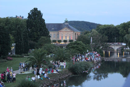 Rakoczi " die Saale brennt "  -  Lichterspektakel auf der Saale.