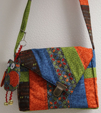 Tasche mit Eulenanhänger