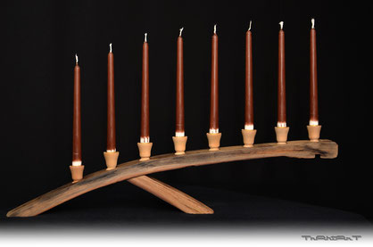 L/H/B  75/20/7,5 cm ohne Kerzen
