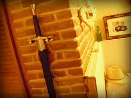 Schwert im Wohnzimmer