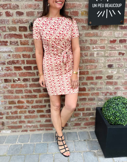 VETEMENT FEMME ROBE IN APRIL 1986 FAÇON SÉZANE