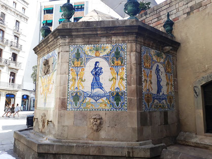 Фонтан Святой Анны в Барселоне