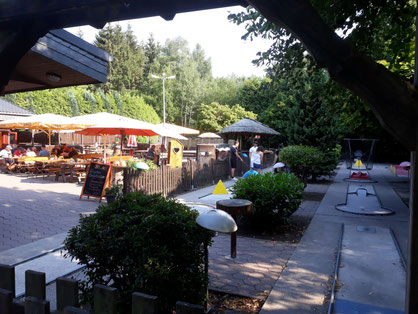 Minigolf Und Biergarten In Schwanewede Brundorf Minigolf Und