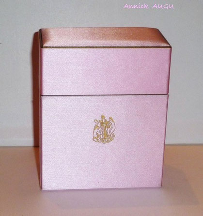 COFFRET ECRIN EN SATIN ROSE